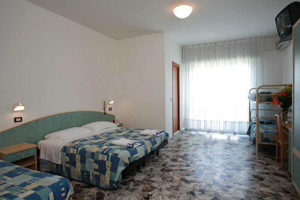 Hotel Letizia Rimini Extérieur photo