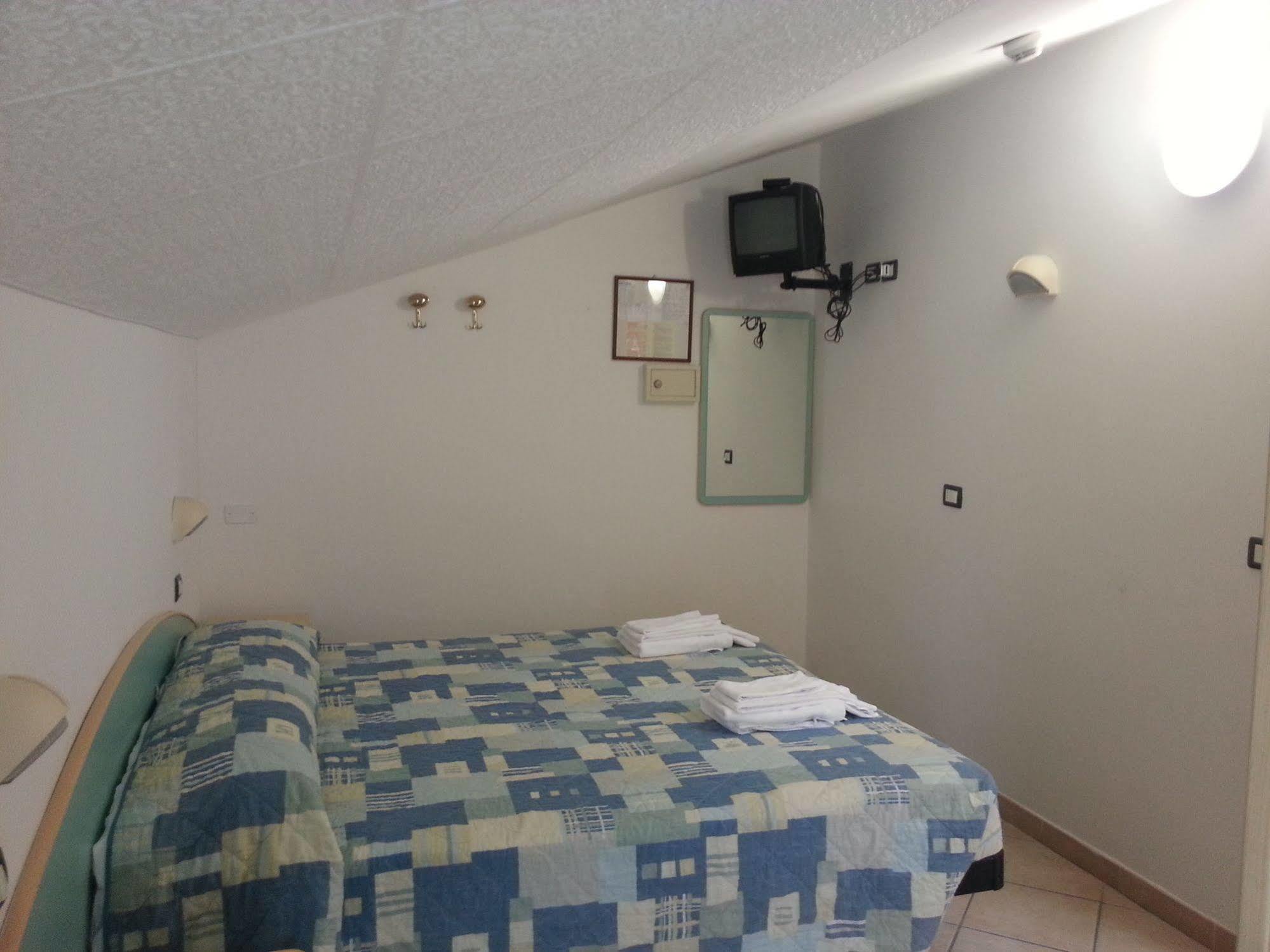 Hotel Letizia Rimini Extérieur photo